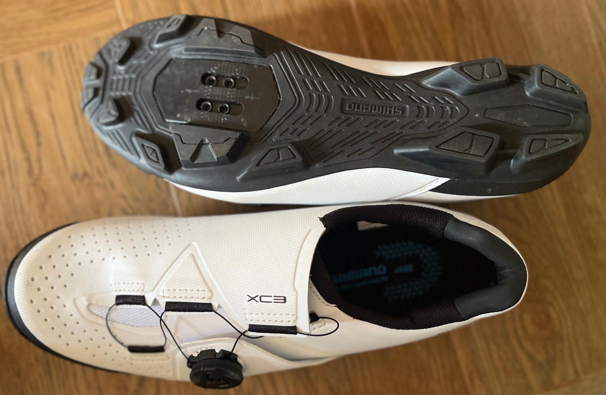 Bike shoe (MTB)